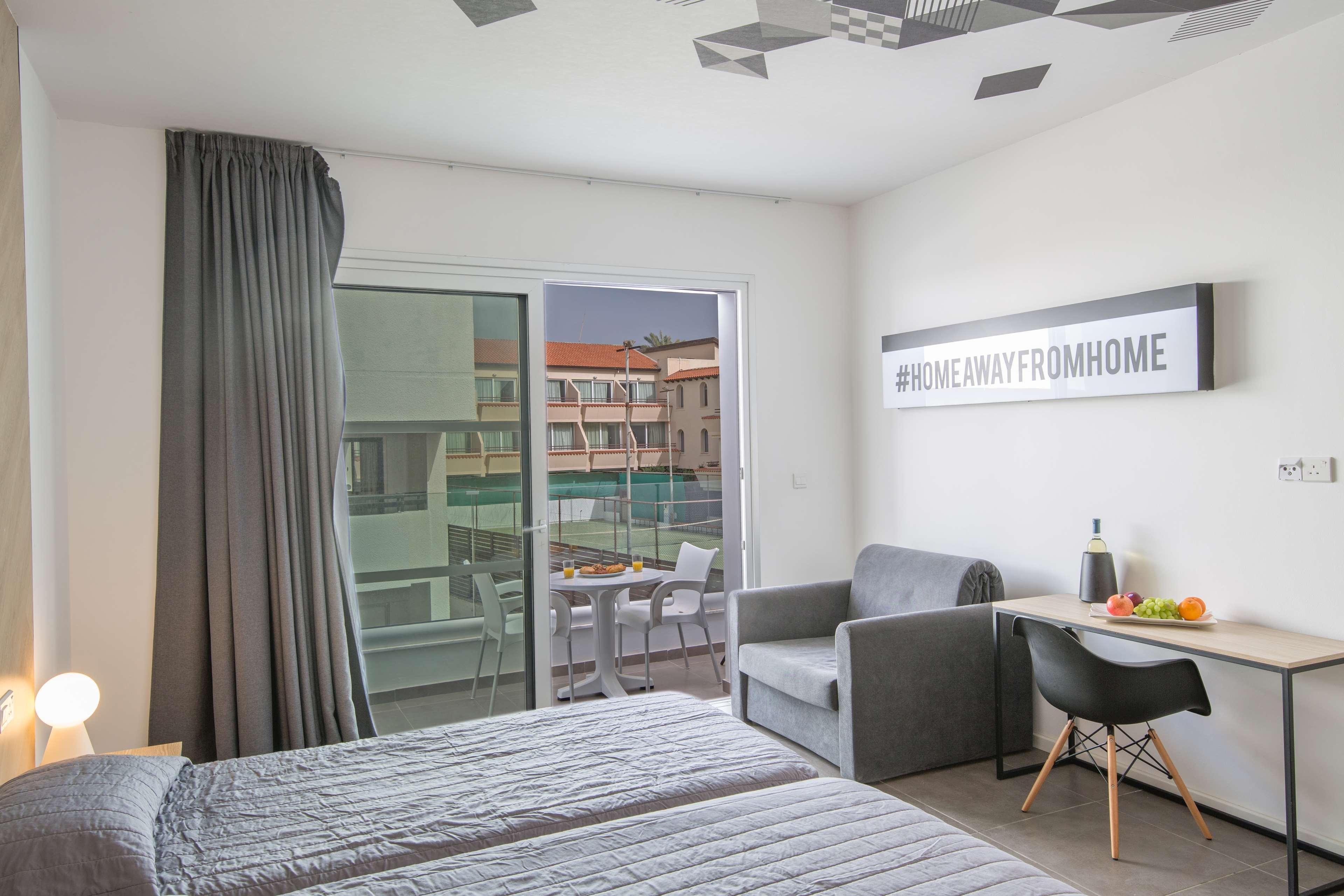 Anthea Hotel Apartments Ayia Napa Esterno foto