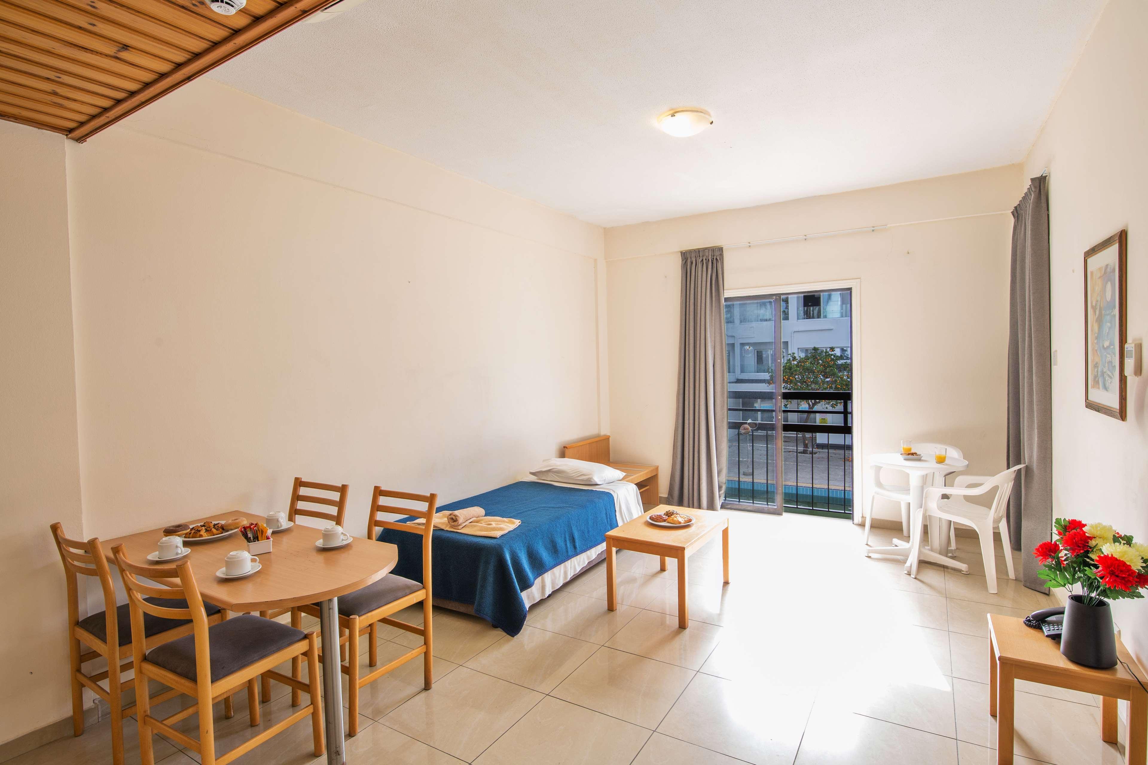Anthea Hotel Apartments Ayia Napa Esterno foto