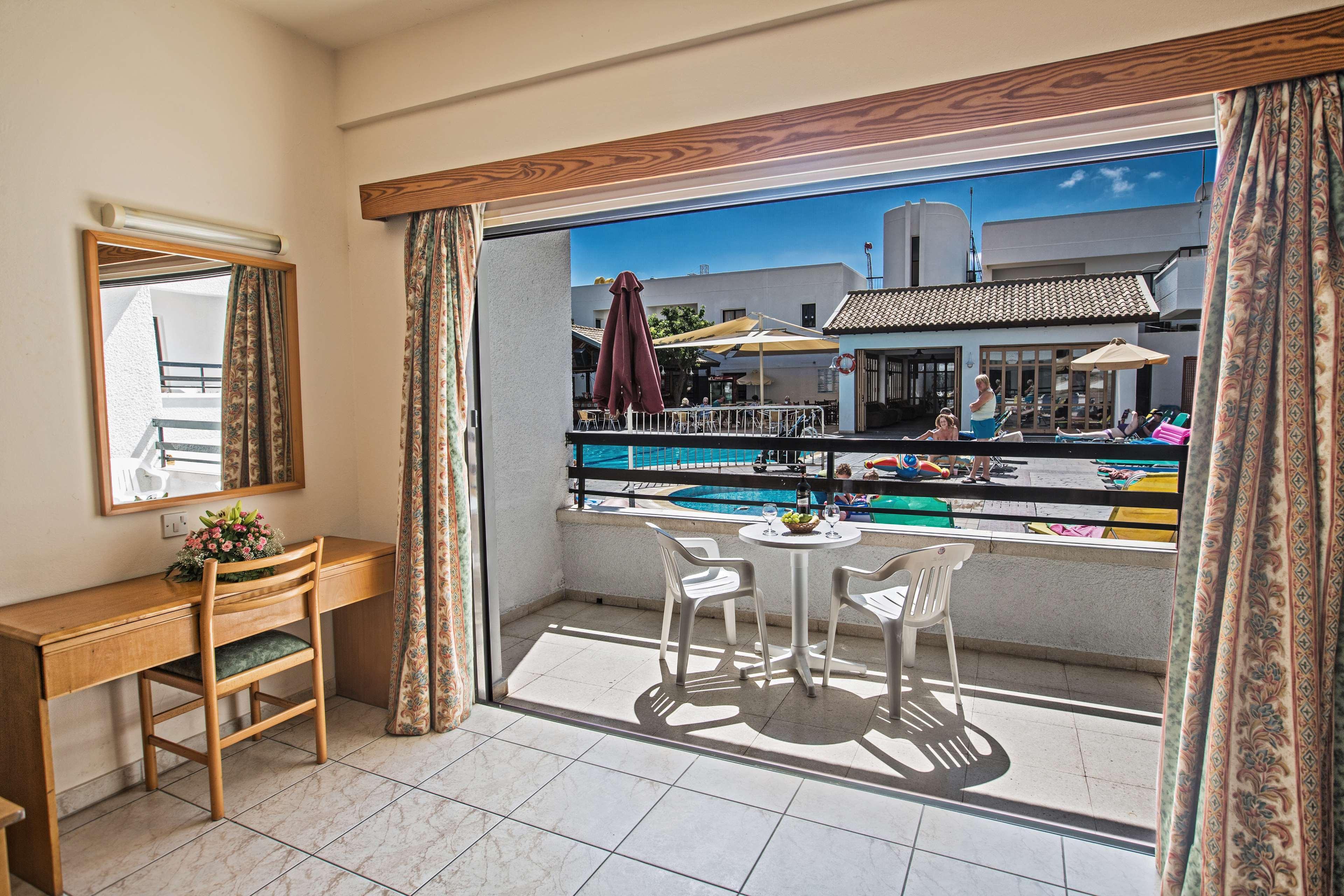 Anthea Hotel Apartments Ayia Napa Esterno foto